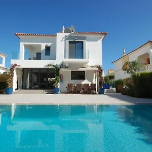 Valhalla - Free Heated Swimming Pool - By Bedzy Lux , Vilamoura Portugal